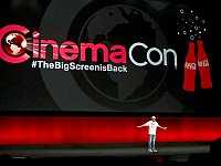 סינמה-קון: שובם של שוברי הקופות?