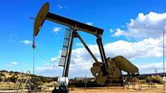 مکانیزم یک دکل نفتی برای استخراج نفت