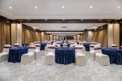Monday Hotels Amalpuram Heights
