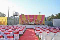 Aarti Lawns