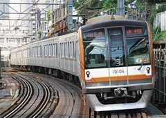 東京メトロ10000系が東横線で営業運転を開始