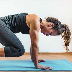 Le HIIT (entraînement fractionné de haute intensité) améliore l’endurance, réduit l’inflammation et stimule la masse musculaire.&nbsp;Selon une étude australienne, une seule séance pourrait même ralentir la croissance de cellules cancéreuses chez des survivantes du cancer du sein.&nbsp;© Microgen, Adobe Stock