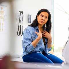 Attention à ces signes discrets qui pourraient être les premiers symptômes d’un cancer. © SDI Production, iStock