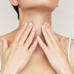 Le cancer de la thyroïde touche plus souvent les femmes que les hommes. © Iryna_B, Adobe Stock