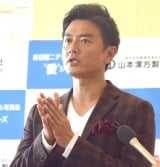 スーツに着替えて再登場した＝『“愛”シリーズ』刊行記念取材会 （C）ORICON NewS inc. 