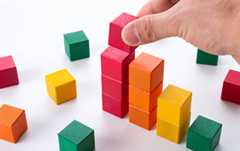 公認会計士資格の有無や年齢