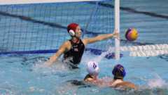 8 tips for playing goalkeeper in water polo
