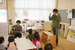 変なポーズで応戦したけど、全然勝てる気がしない