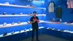 Sachin Tendulkar poses