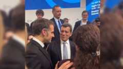 French President Macron Emmanuel Macron (L), and SDF Commander Mazloum Abdi (C). (Photo: SDF press)