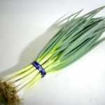 ネギもカットされたネギを買うのではなく、自分で切りましょう。