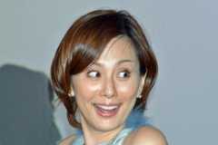 米倉涼子「夫の接待要員扱いに我慢できなくなり…」と関係者