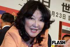 片山さつき財務相、就任会見で“取れそうなつけまつ毛”に「話が入ってこない…