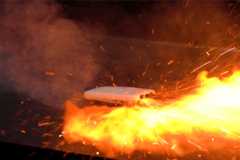 発火事故多発!　専門家に聞いた「モバイルバッテリー」の安全な使い方「悪質…