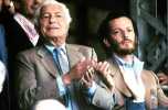 Gianni Agnelli e il figlio Edoardo insieme allo stadio