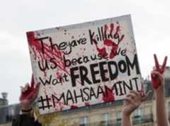 Torino, la startup che analizza le fake news dall'Iran con l'Ai: «Il 28% delle notizie inattendibili». Per i media di Teheran le proteste sono «interferenze straniere»