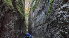Lungo le Vie Cave, camminando nel canyon degli Etruschi alla scoperta della profondità delle nostre emozioni