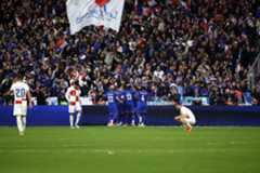 Los franceses celebran ante los croatas.