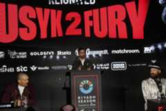 Oleksandr Usyk vs Tyson Fury en la presentación del combate