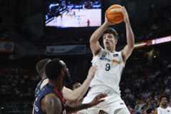 Hugo González, en un partido con el Real Madrid.
