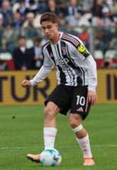 Yildiz, ante el Como en la última jornada de la Serie A.