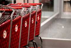 ¿Qué supermercados y centros comerciales abren este sábado 1 de noviembre en Málaga?