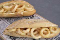Soy de Madrid y estos son los sitios a los que siempre vuelvo si quiero comer un buen bocadillo de calamares