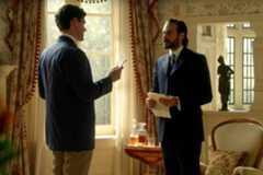 Avance de 'La Promesa', capítulo de hoy, lunes 17 de noviembre: Jacobo decide contarle a Adriano lo que ha descubierto