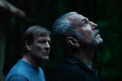 Sean Bean y Daniel Day-Lewis en un momento de Anémona.