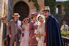 'La Promesa', avance del capítulo del miércoles 19 de noviembre: Lorenzo aparece por sorpresa en la fiesta de Lisandro