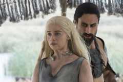 Daenerys Targaryen (la actriz Emilia Clarke) y Khal Drogo (Jason Momoa), en Juego de Tronos