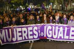 Cabecera de la manifestación del Día Internacional para la Eliminación de la Violencia contra la Mujer en Madrid elpasado año.