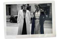 Blanca y Mercedes, en los años 30.