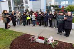 Homenaje a Antonio y Pilar, víctimas del accidente mortal en 2020.