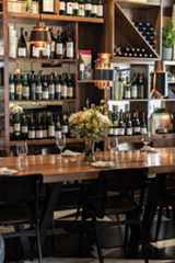 Mesas altas en Mont Bar.