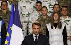 El presidente francés, Emmanuel Macron, hoy durante su discurso en la base militar de Varces, en los Alpes franceses.