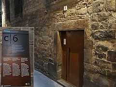 Синагога в старом еврей­ском квар­тале Барсе­лоны. Фото: Ш. Кидрон, Барсе­лона, 2017 г.