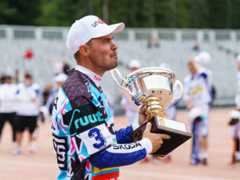 Ulkopelissä parhaita, sisäpelissä omaa luokkaansa – ja ikinuoren monitaiturin tarina vain jatkuu