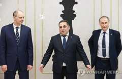 Sverdlovsk Region's acting governor Pasler visits Yekaterinburg's Ural Gubernatorial Lyceum