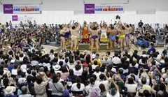 Sumo: Wrestlers draw large crowd as regional tour visits Osaka expo