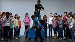 Crianças do conservatório apresentam a ópera “Brundibár”