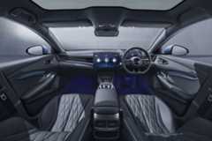 2024年6月25日に日本での販売が開始されたBYD「SEAL（シール）」の車内。内装色はブラック１色の設定となる