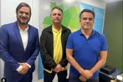Lula vê sua bagunçada coalizão sorrir em fotos com Bolsonaro