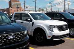 Trump determina tarifas adicionais para caminhões, incluindo caminhonetes