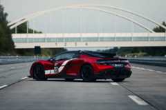 Dono da EMS paga US$ 2,5 milhões em carro exclusivo da BYD