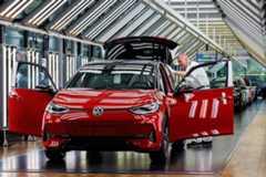 Volvo e Volkswagen alertam que crise de chips pode paralisar fábricas na Europa