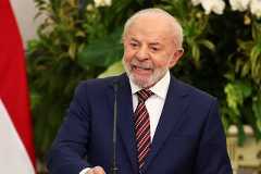 Brazil's President Luiz Inacio Lula da Silva meets Indonesia?s President Prabowo Subianto in Jakarta