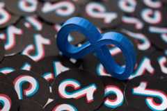 Dólar, empresas e Bolsas: acompanhe ao vivo o mercado