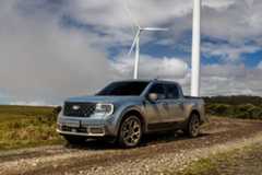 Ford Maverick Hybrid chega à linha 2026 com tração integral e novo motor elétrico