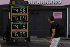 Rio-Santos tem combustível mais caro no feriado; Dutra e Régis, os mais baratos, mostra pesquisa